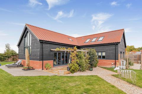 82 Low Road, Burwell, Cambridge, CB25 0EJ