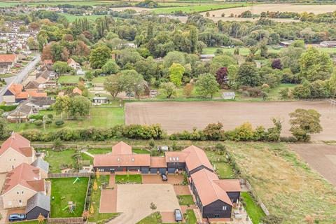 82 Low Road, Burwell, Cambridge, CB25 0EJ