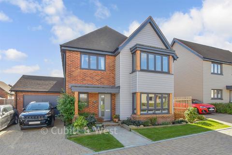 4 bedroom detached house for sale, Orchid Way, Crawley, West Sussex