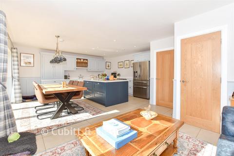 4 bedroom detached house for sale, Orchid Way, Crawley, West Sussex