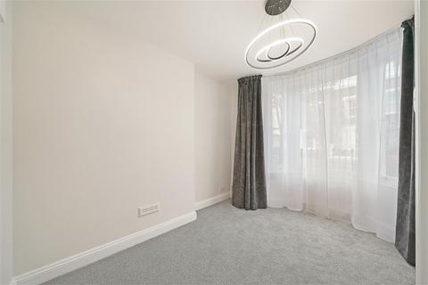 1 bedroom flat to rent, Nasmyth Street, W6