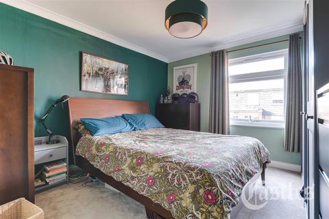 59 Whitmore Close, London, N11 1PB
