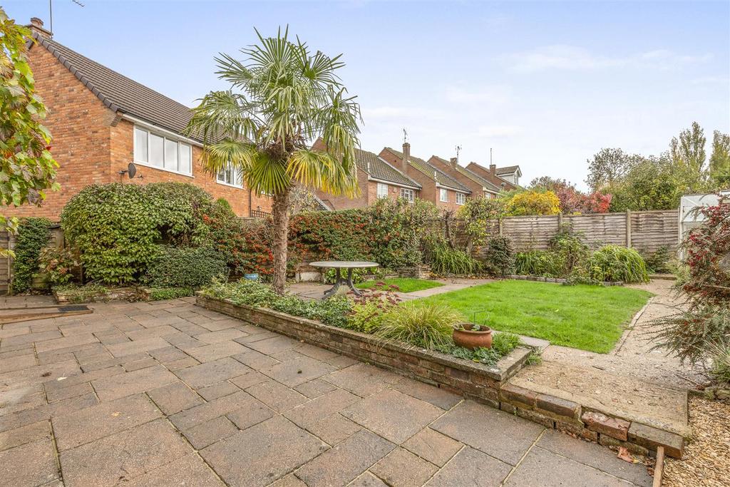 Pine Tree Cottage, North Rd, HP15 6 ND-2.jpg