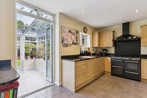 undefined, Kingsway, Dunstable LU5