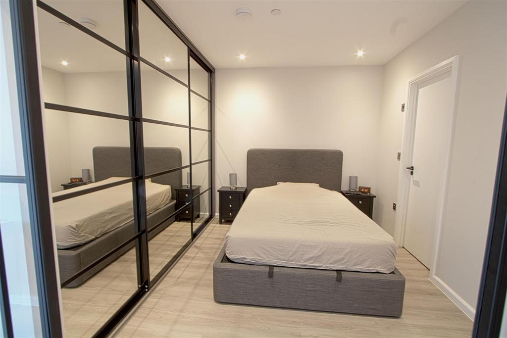 Bedroom.jpg