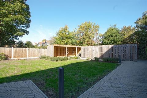 undefined, High Street, Billericay CM12