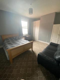1 bedroom in a house share to rent, 1X Double Room Available, Alexander Road, Acocks Green, B27