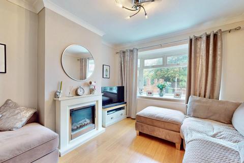 7 The Chase, Chadwell Heath, Romford, RM6 6UR