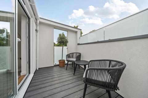 undefined, Maplestead Road, London
