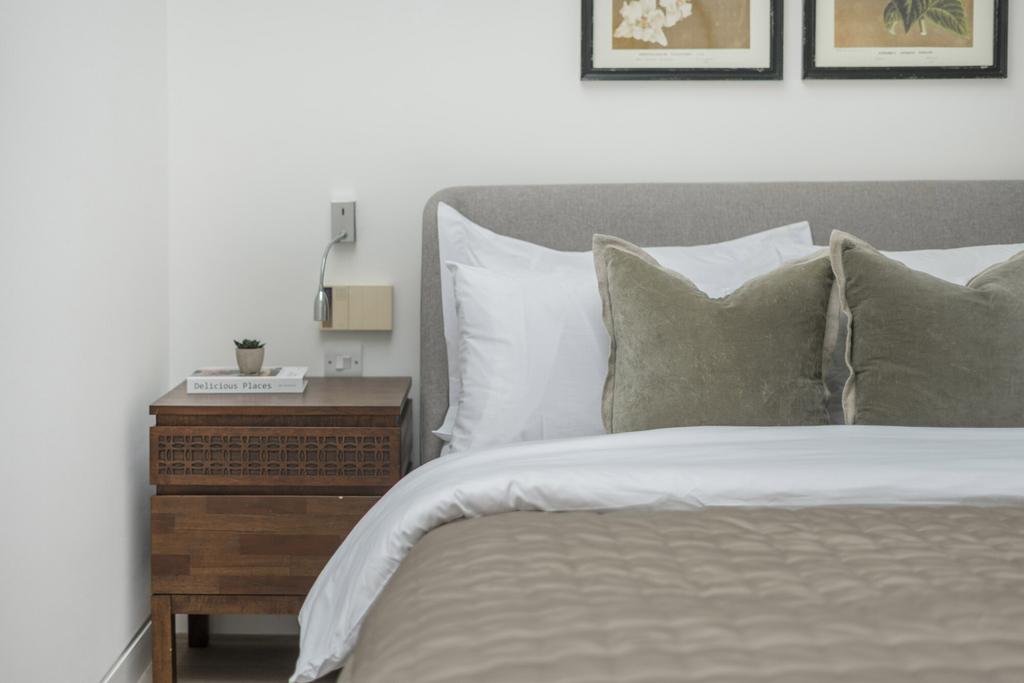 1359008-21-68dd07...