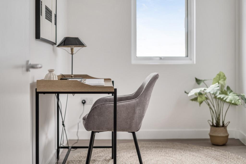 1359008-25-68dd07...