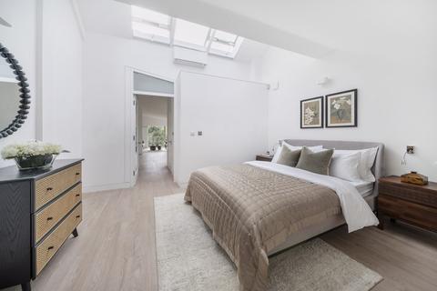 undefined, Maplestead Road, London