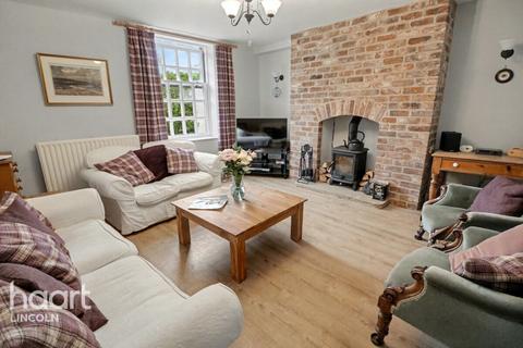 undefined, High Street, Reepham