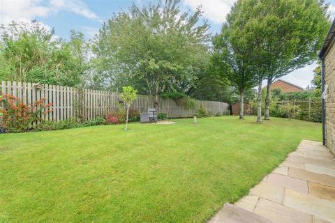 4 bedroom detached house for sale, Southedge Close, Hipperholme, Halifax