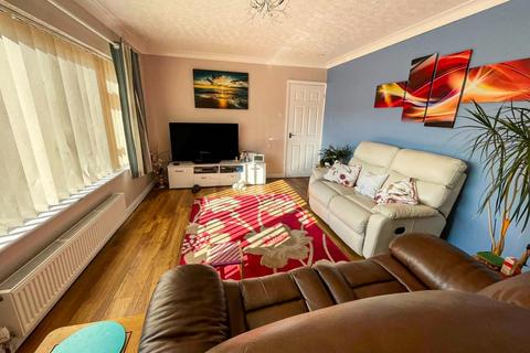 2 bedroom detached bungalow for sale, St. Anthonys Way, Brandon IP27
