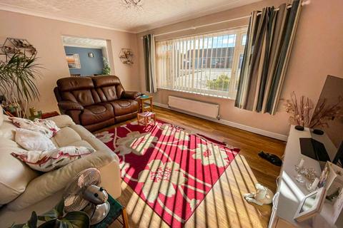 2 bedroom detached bungalow for sale, St. Anthonys Way, Brandon IP27