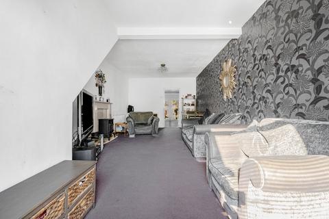 3 bedroom end of terrace house for sale, New Road, Staines-upon-Thames, TW18