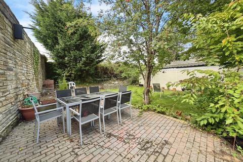 3 bedroom semi-detached house for sale, Bradford Road, Cleckheaton, BD19