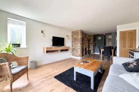 3 bedroom semi-detached house for sale, Main Road South, Dagnall, Berkhamsted HP4