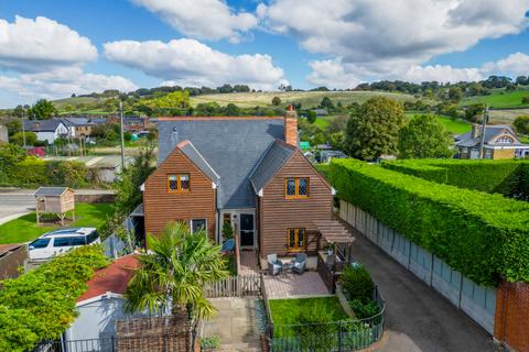 3 bedroom semi-detached house for sale, Main Road South, Dagnall, Berkhamsted HP4