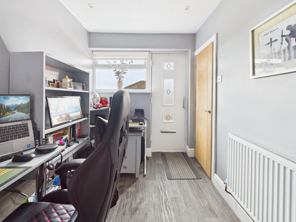 Entrance Hallway/Office Space
