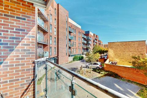 2 bedroom flat for sale, Chancellor Way, Dagenham, RM8