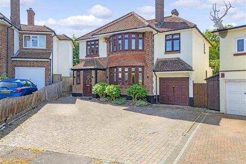 4 bedroom detached house for sale, Starling Close, Buckhurst Hill IG9