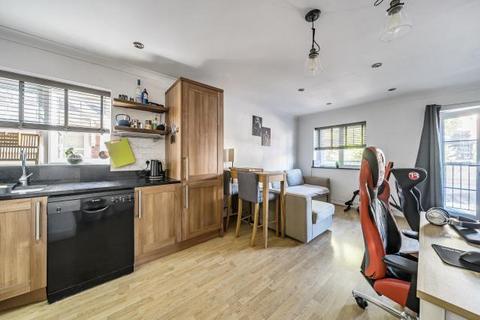 1 bedroom maisonette for sale, High Wycombe,  Buckinghamshire,  HP12