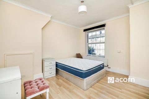 undefined, Falmouth Road London SE1