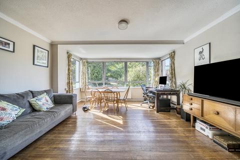 3 bedroom apartment for sale, Sydenham Rise, London