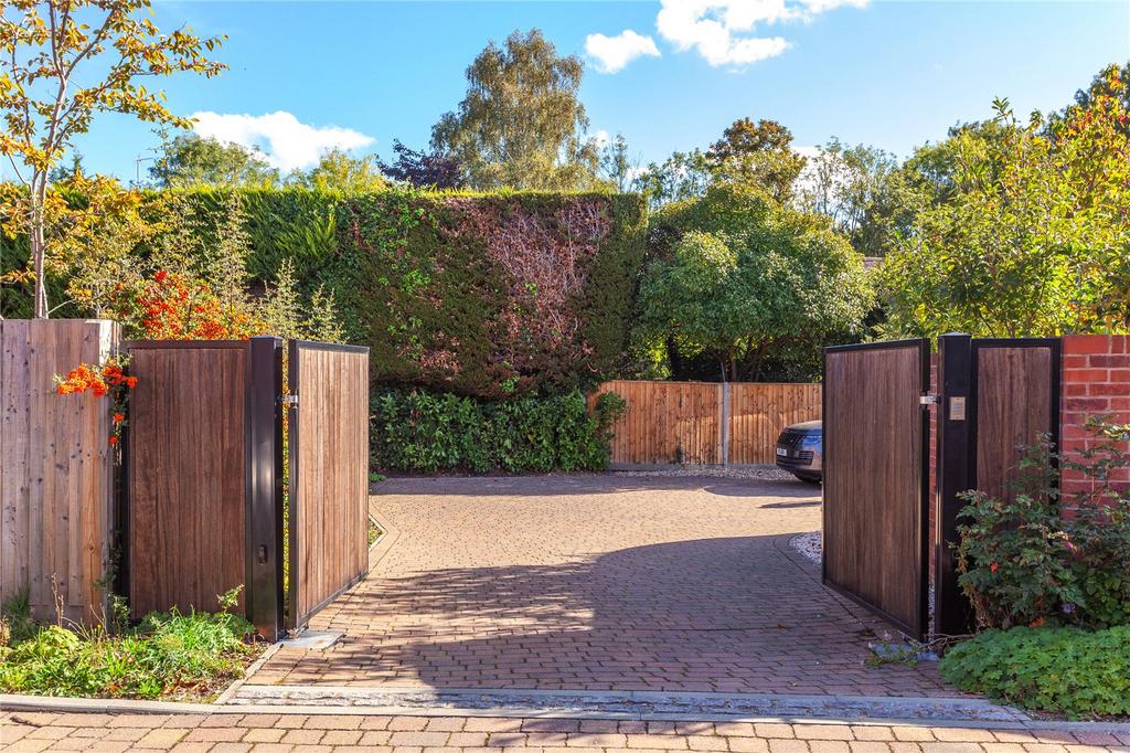 Gated Driveway