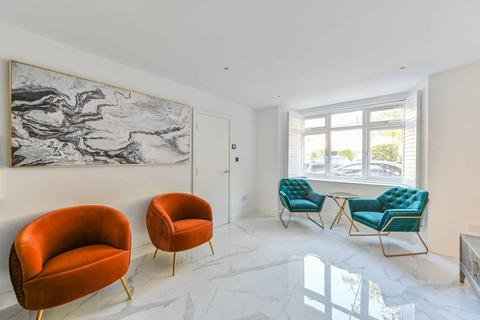 3 bedroom end of terrace house to rent, Wymering Road, Maida Vale, London, W9