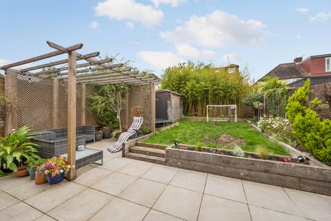 265 Raeburn Avenue, Surbiton, KT5 9DF