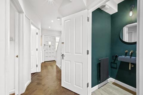 265 Raeburn Avenue, Surbiton, KT5 9DF