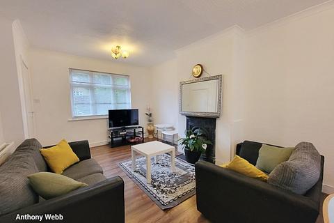 undefined, Hood Avenue, Southgate, N14