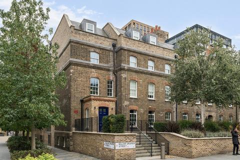Major Draper Street, London
