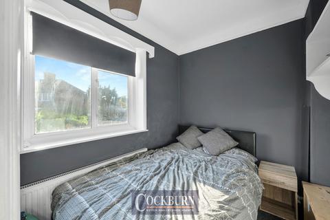 18 Ravensworth Road, London, SE9 4LW