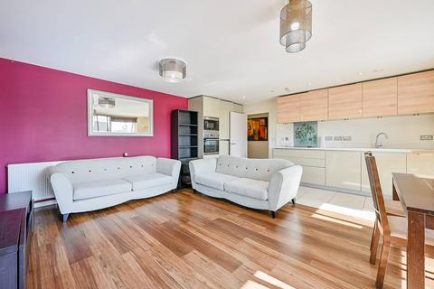 3 bedroom flat to rent, Palmerston Road, Acton, London, W3