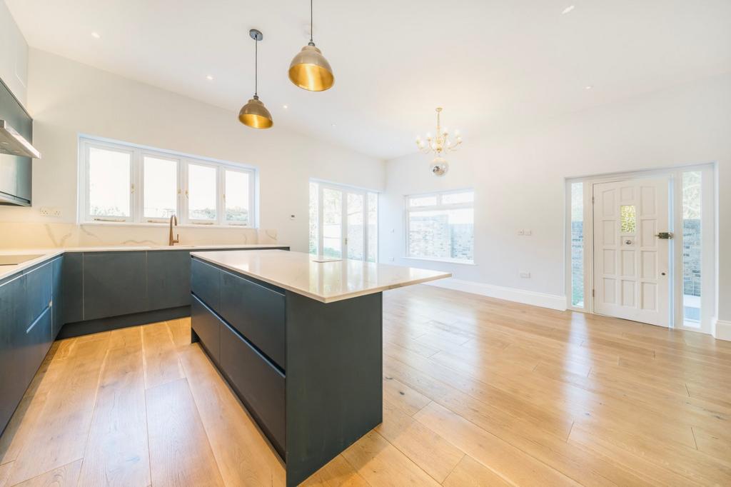 Kitchen/Reception