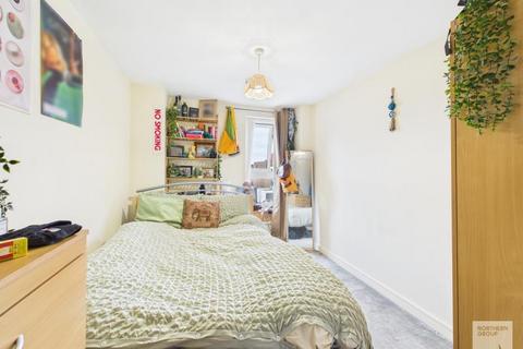 2 bedroom apartment to rent, The Bayley :: Manchester Centre