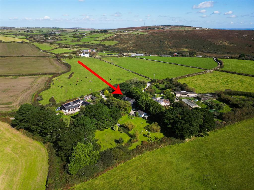 Croft Rose Barn Drone-6 Arrow.jpg