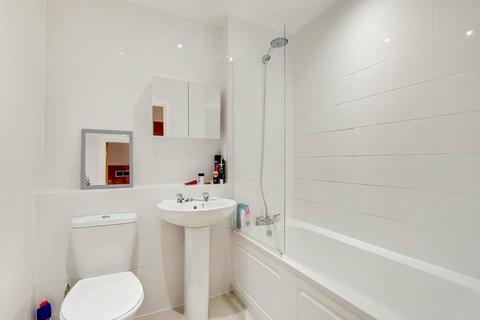 1 bedroom flat for sale, Building 45, Woolwich Riverside, London, SE18