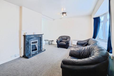 8 bedroom detached house for sale, Sickleholm Drive, Leicester LE5