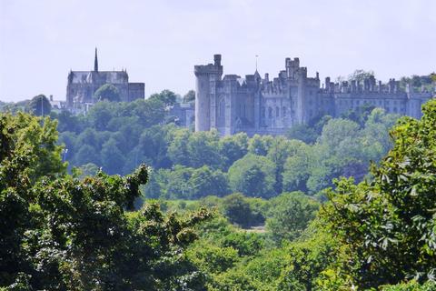 undefined, Arundel BN18