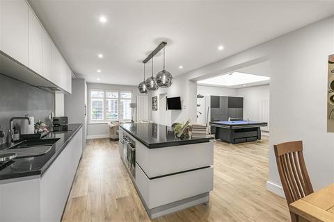 undefined, Parkgate Close, Kingston Upon Thames KT2