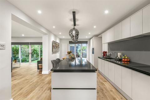 undefined, Parkgate Close, Kingston Upon Thames KT2