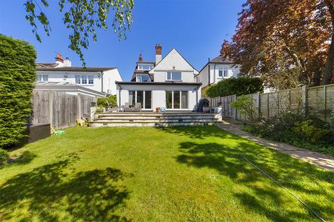 4 bedroom detached house to rent, Highfield Road, Northwood, HA6