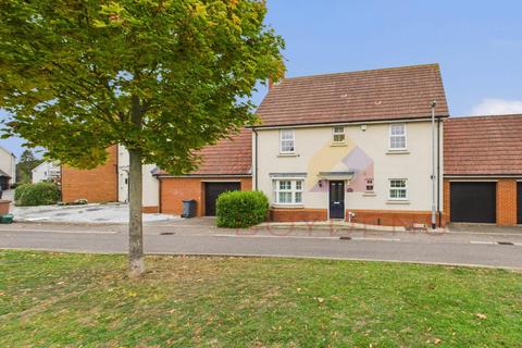 37 Lambourne Chase, Chelmsford, CM2 9FF
