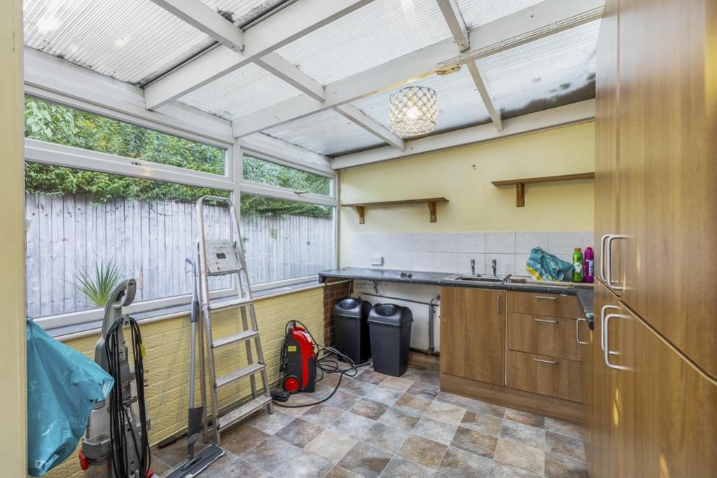 33 A High Street (Long Sutton)-32