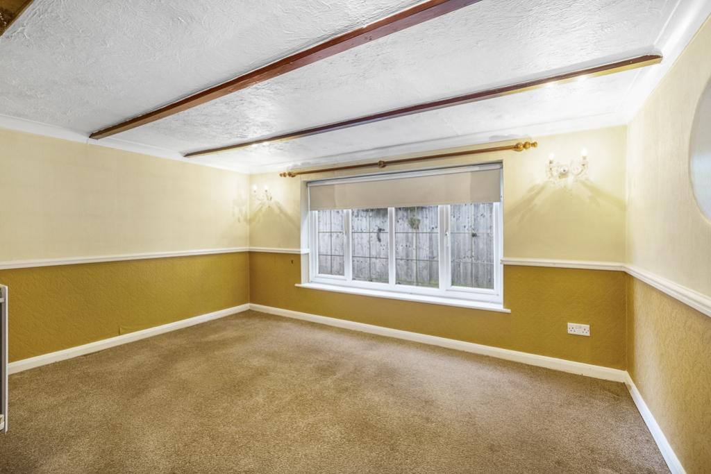 33 A High Street (Long Sutton)-35